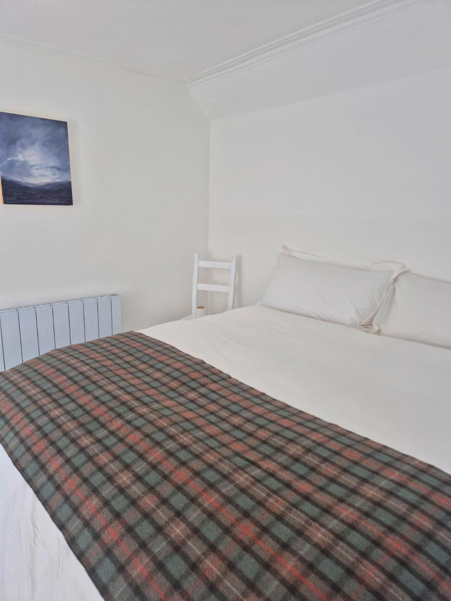 Mackinnon Cottage - 3 Bedroom Cottage Broadford (Isle of Skye) Exterior photo