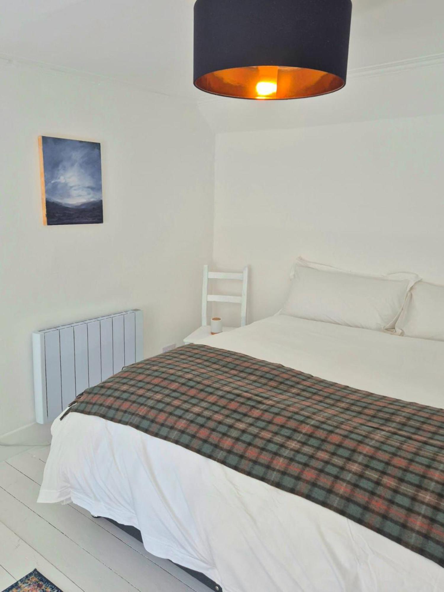 Mackinnon Cottage - 3 Bedroom Cottage Broadford (Isle of Skye) Exterior photo