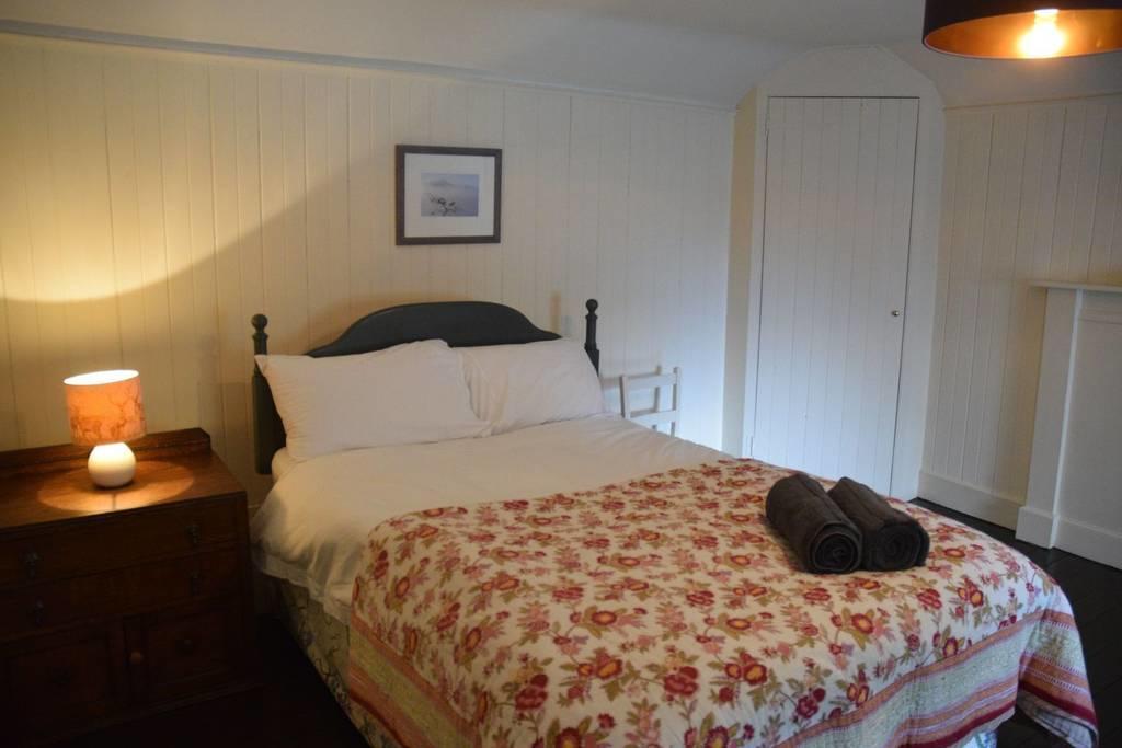 Mackinnon Cottage - 3 Bedroom Cottage Broadford (Isle of Skye) Exterior photo